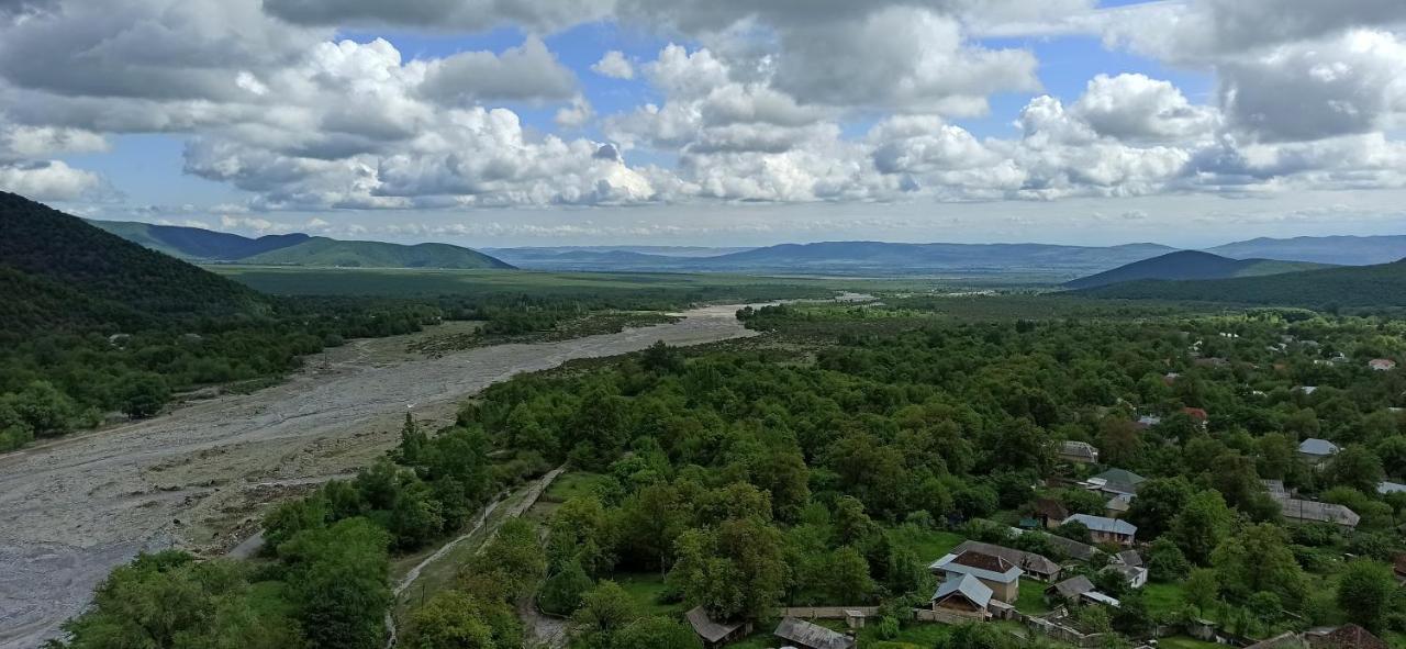 Kungut Hotel & Restaurant Шеки Экстерьер фото